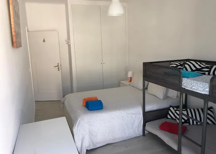 Pensión Moreira Terrace 2*