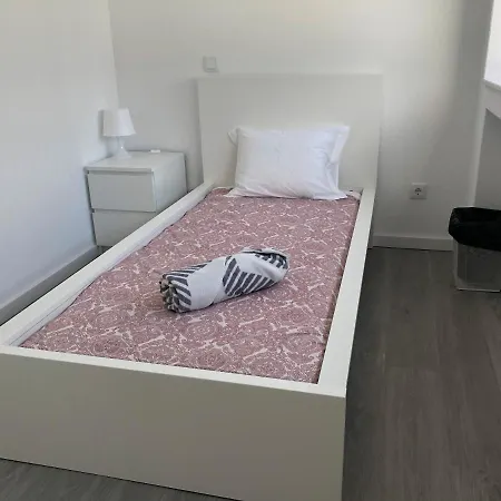 Moreira Terrace Pensión