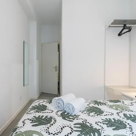 Pensión Moreira Terrace 2*